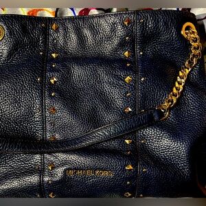 Michael Kors Jet Set Blue Leather Shoulder Bag.